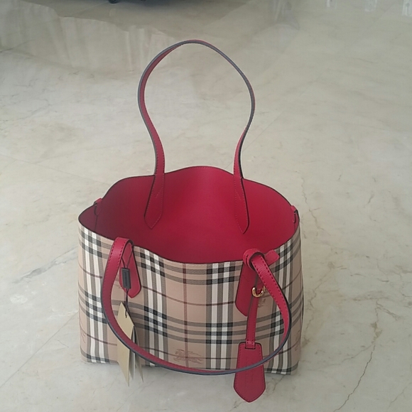 New with tags, Burberry Tote Handbag - Picture 5 of 8